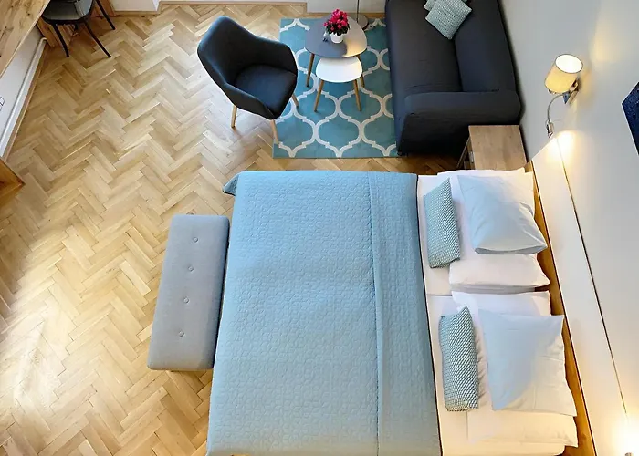 Marienbad Apartment 아파트 *